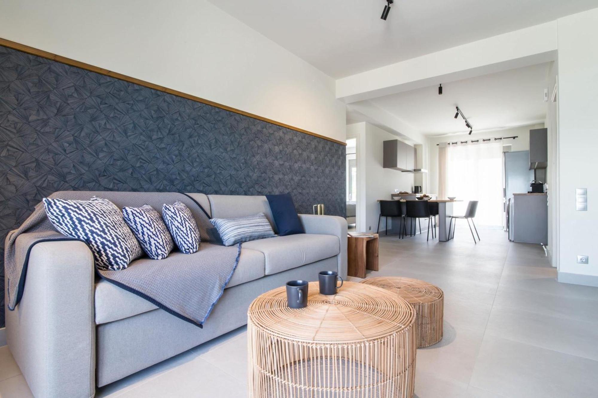 Blue Symphony Suites Apartments Nikiana Extérieur photo
