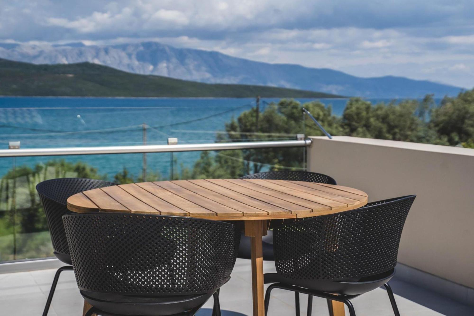 Blue Symphony Suites Apartments Nikiana Extérieur photo