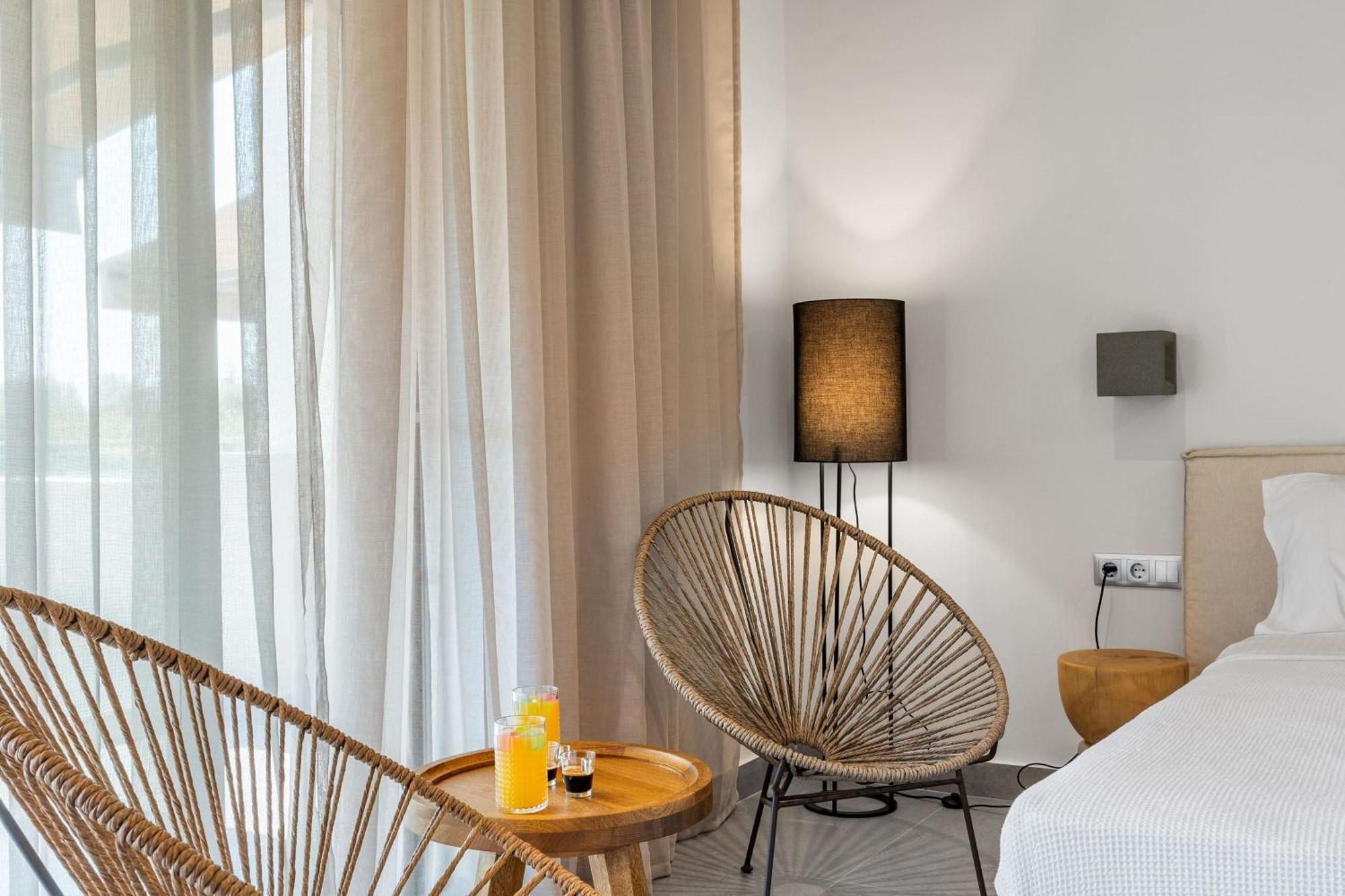 Blue Symphony Suites Apartments Nikiana Extérieur photo
